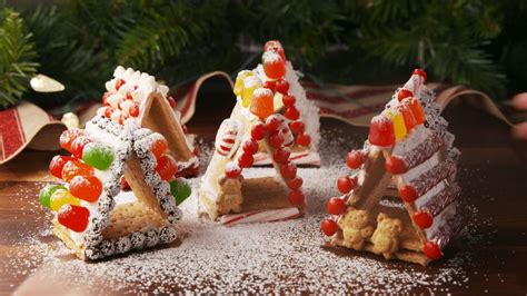 Best Mini Gingerbread House Recipe - How to Make Mini Gingerbread Houses