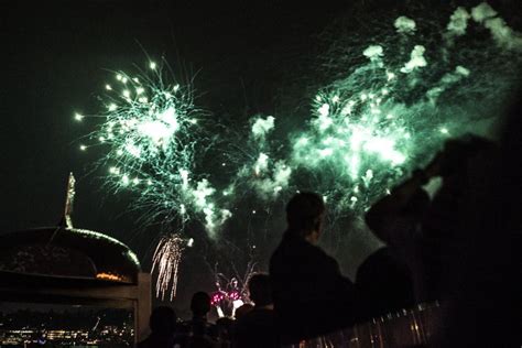 Volunteers collect 553 pounds of trash after Lake Union fireworks show ...