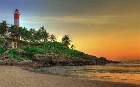 Kovalam Beach / Kerala / India // World Beach Guide