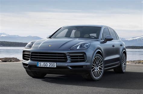 Prima imagine cu o maşină nesperată: Porsche Cayenne Pickup