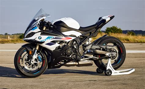 The 2023 BMW S1000RR: Redefining Performance on Two Wheels - SGBikemart