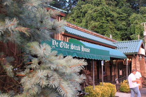 Ye Olde Steakhouse Restaurant In Tennessee That Serves Steaks To Die For