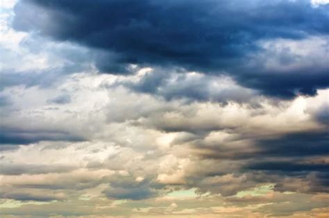 Heavy clouds storm Stock Photos, Royalty Free Heavy clouds storm Images | Depositphotos®