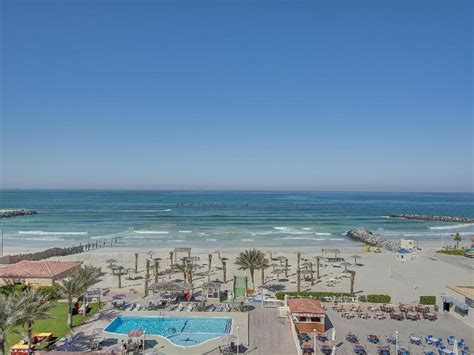 Best Price on Ajman Beach Hotel in Ajman + Reviews