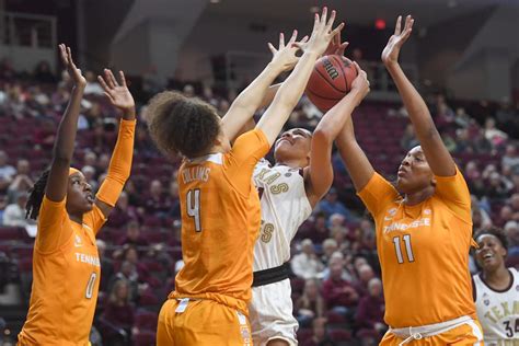 No. 21 Texas A&M women's basketball team cruises past Tennessee