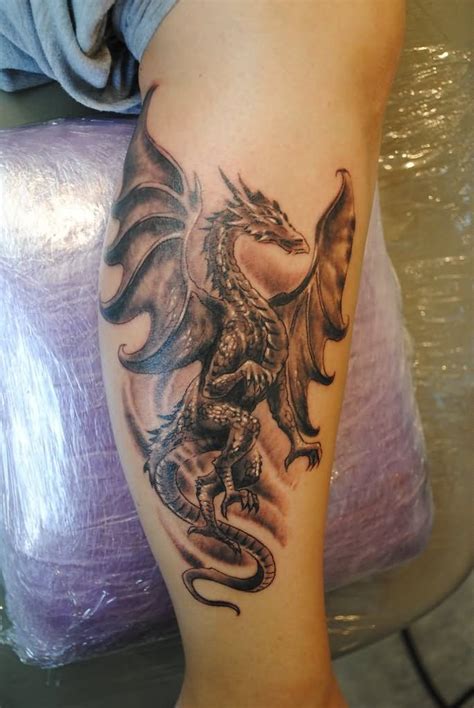 Dragon tattoo leg, Dragon tattoos for men, Dragon tattoo shoulder