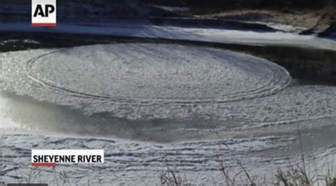 Amazing Ice Circle Appears On River | Live Science