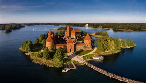 >> Trakai Castle | KnightsChallenge