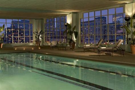 Hilton Chicago Michigan Ave Hotel Pool - Go Visit Chicago