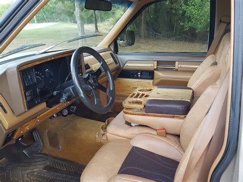 1989 Chevy Truck Interior