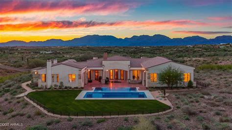 Discover Marvels Of $4.5 Million kliff kingsbury House In Arizona ...