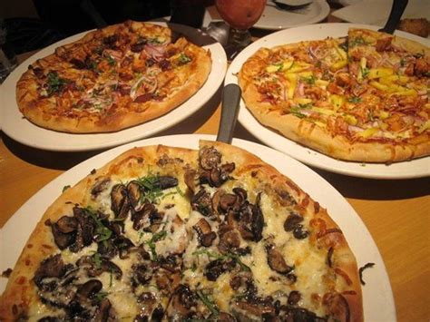 CALIFORNIA PIZZA KITCHEN AT SANTA MONICA - Santa Monica - Restaurant ...