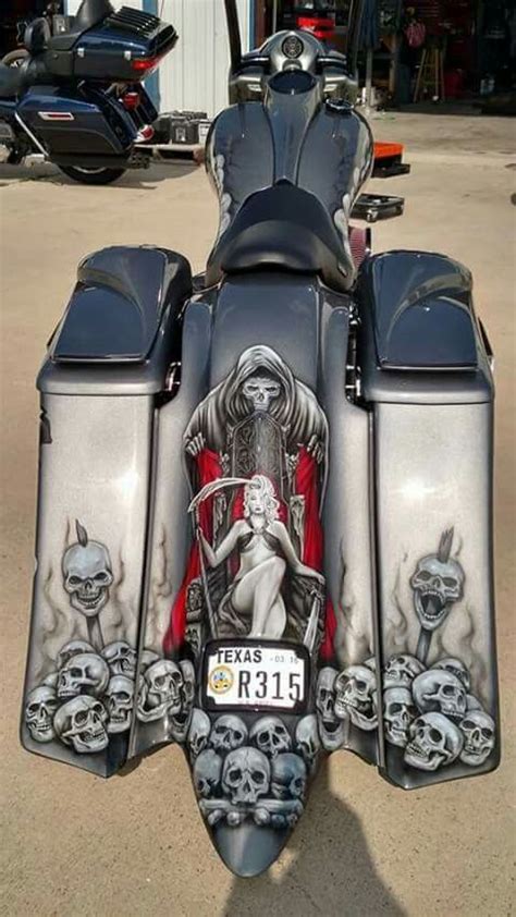 Bagger with Skull paint Motos Harley Davidson, Classic Harley Davidson ...