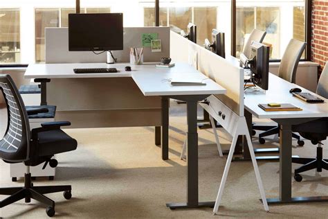 Stand-up Workstations Improve Employee Satisfaction - Systems Furniture