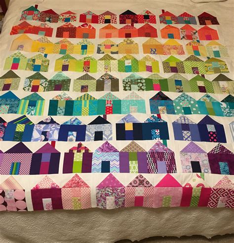 Village quilt | Paper pieced quilt patterns, House quilt patterns, Beginning quilting