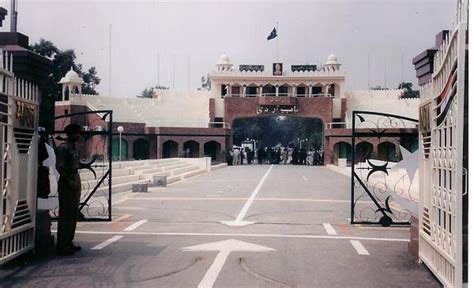 Pictures of Attari/Wagah Border