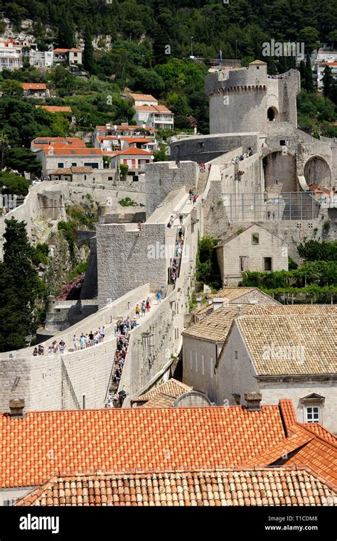 Dubrovnik city walls Stock Photo - Alamy