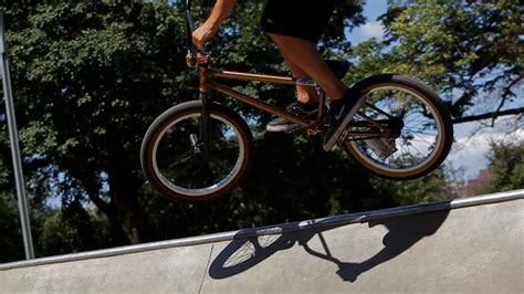 How to Drop In on a BMX Ramp | BMX Bike Tricks - YouTube