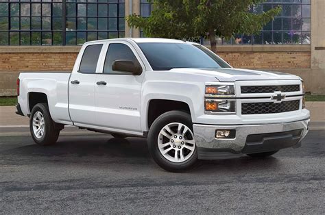 2015 Chevrolet Silverado Adds Custom Sport Special Edition