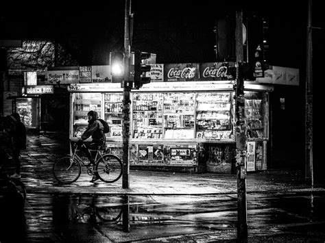 Life After Dark: Helpful Tips for Street Photography at Night | Light ...