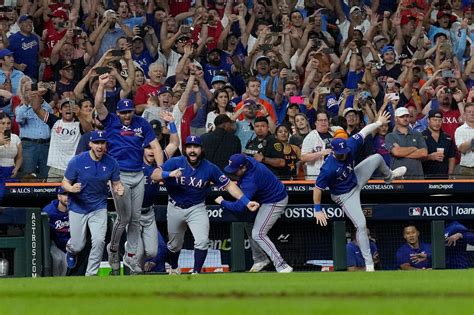 Texas Rangers see off Houston Astros to reach first World Series since 2011 | The Independent