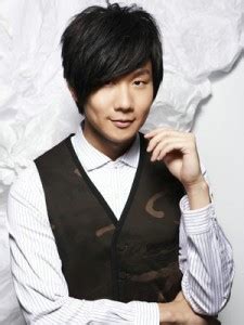 Top 10 Popular Chinese Male Singers