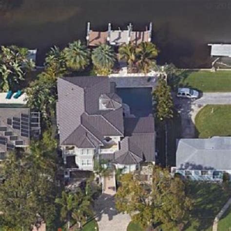 The Little Couple's House in St Petersburg, FL (#2) - Virtual Globetrotting