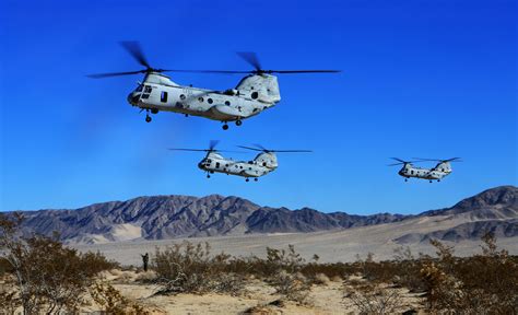 Marines Bid 'Phrog' Farewell to Last Active CH-46E Sea Knight Squadron ...