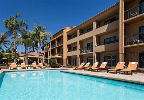 Outdoor Pool - Picture of Courtyard Phoenix Mesa, Mesa - TripAdvisor