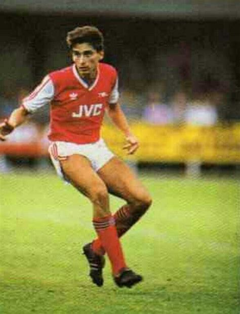 Alan Smith of Arsenal 1994. | Abs, Poses, Running