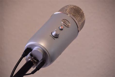 Free Images : technology, microphone, lighting, amplifier, radio ...