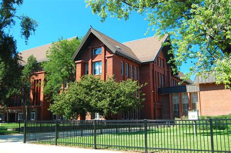 Bowen High School | Built in 1910. Designed by Dwight Perkin… | Flickr