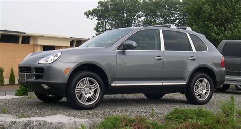 2004 Porsche Cayenne S - 4dr SUV 4.5L V8 AWD auto