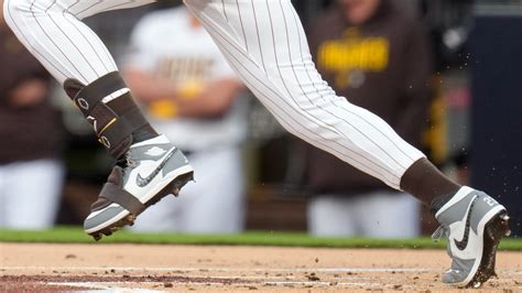 Fernando Tatis Jr. returns to Petco Park in Dior Jordan 1 cleats | cbs8.com