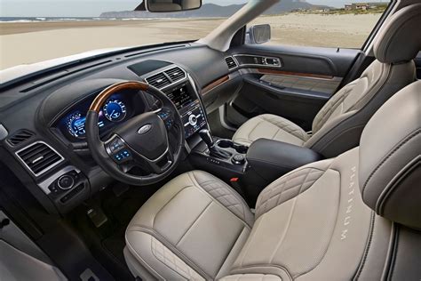 2024 Ford Explorer Platinum Interior - Kelly Melisse