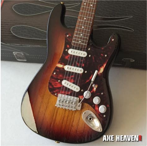 Fender Sunburst Stratocaster Tortoiseshell Pickguard - Mini Guitar ...