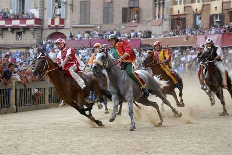 Palio di Siena | Best things to do in Tuscany