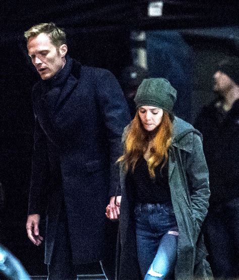 ELIZABETH OLSEN adn Paul Bettany on the Set of Avengers: Infinity War ...