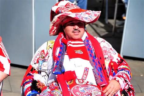 In Pictures: Bayern Munich fans take in Manchester sunshine ...