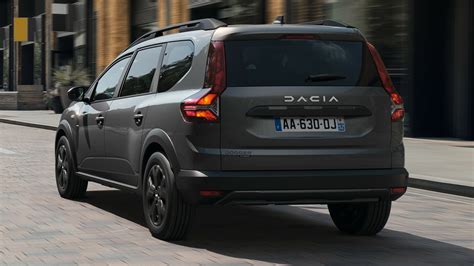 Dacia Jogger Gains Full Hybrid Tech And A 900km Range | Carscoops