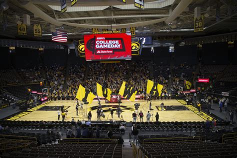 College Gameday to host show at Carver-Hawkeye Arena for Iowa women's ...