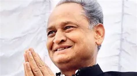 Ashok Gehlot Biography: Age, Birth, Education, Family & Personal Life ...