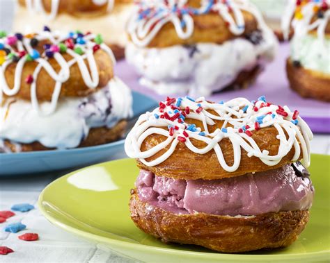 Star-Spangled Ice Cream-Stuffed Donuts - Easy Home Meals