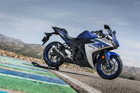 First ride: Yamaha R3 review | Visordown