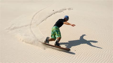 Sandboarding in Dubai - Hellotickets