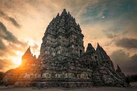 Wonderful Indonesia: Prambanan Temple