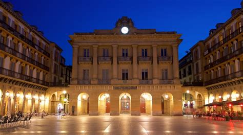 Visit Plaza de La Constitucion in Old Town San Sebastian | Expedia