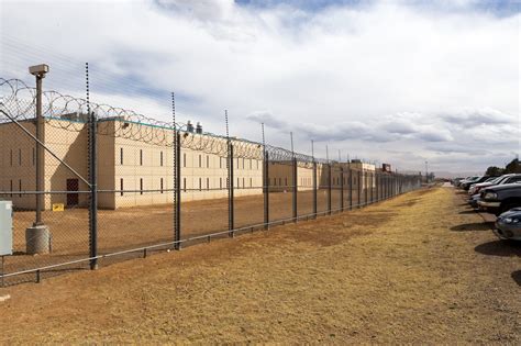 As California Bans Private Prisons, Showdown With ICE Looms - Citizen Truth