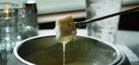 The Melting Pot Swiss Cheese Fondue Recipe - Secret Copycat Restaurant ...