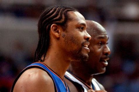 Latrell Sprewell returns to MSG, sits next to New York Knicks owner ...